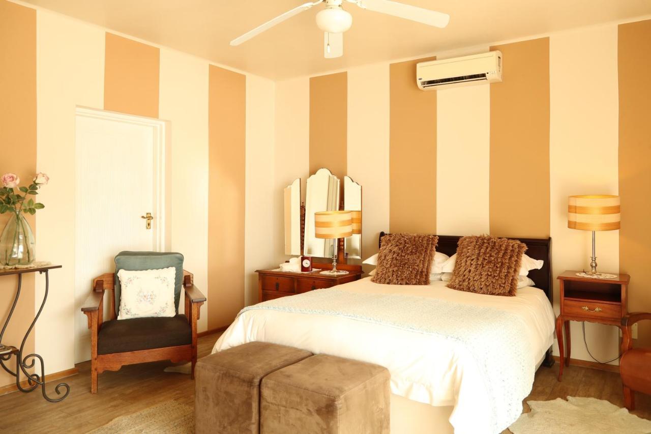 The Lighthouse Guesthouse Colesberg Exterior photo
